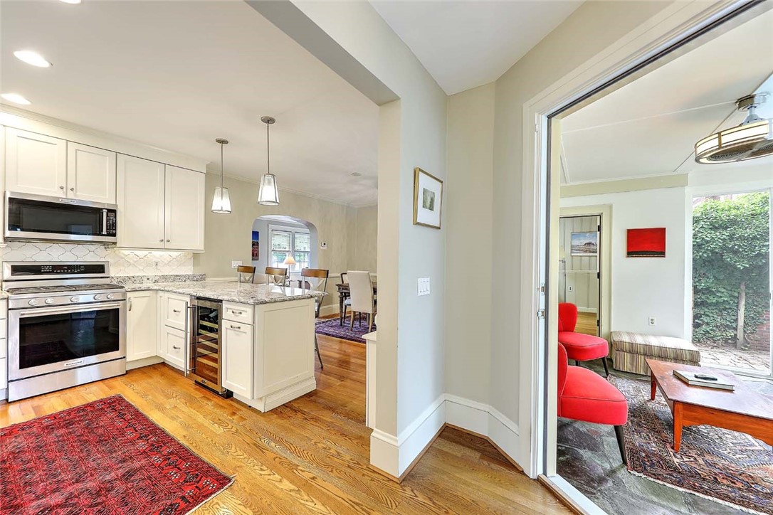 31 Clarendon Avenue