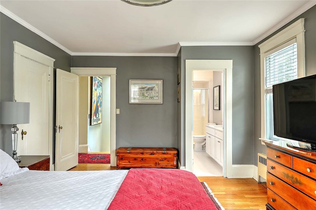 31 Clarendon Avenue