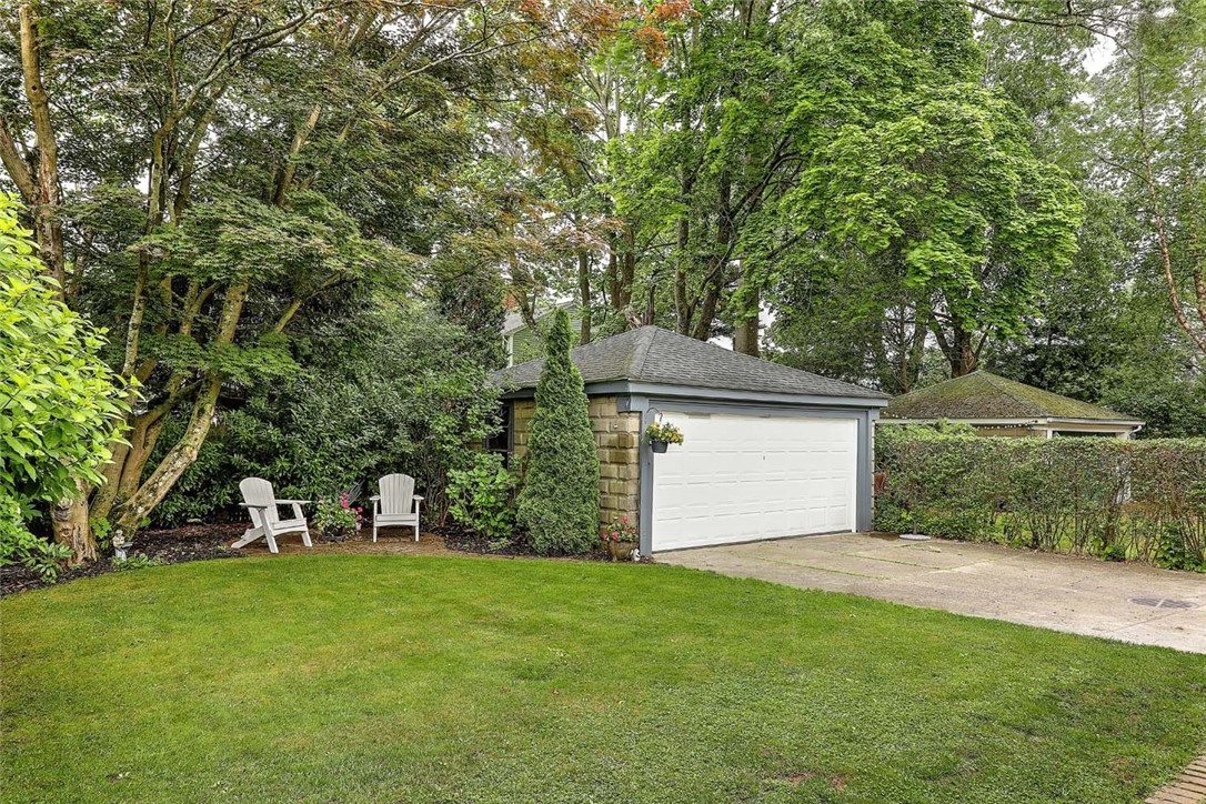 31 Clarendon Avenue