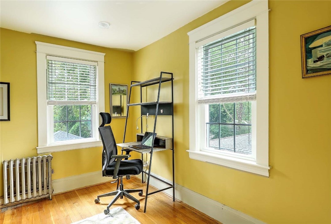 31 Clarendon Avenue