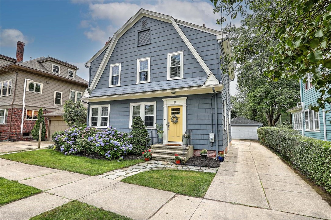 31 Clarendon Avenue