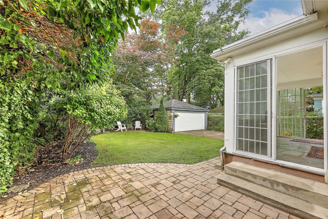 31 Clarendon Avenue