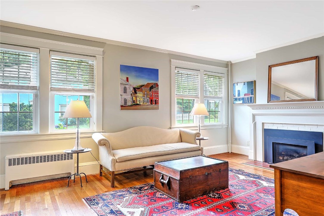 31 Clarendon Avenue