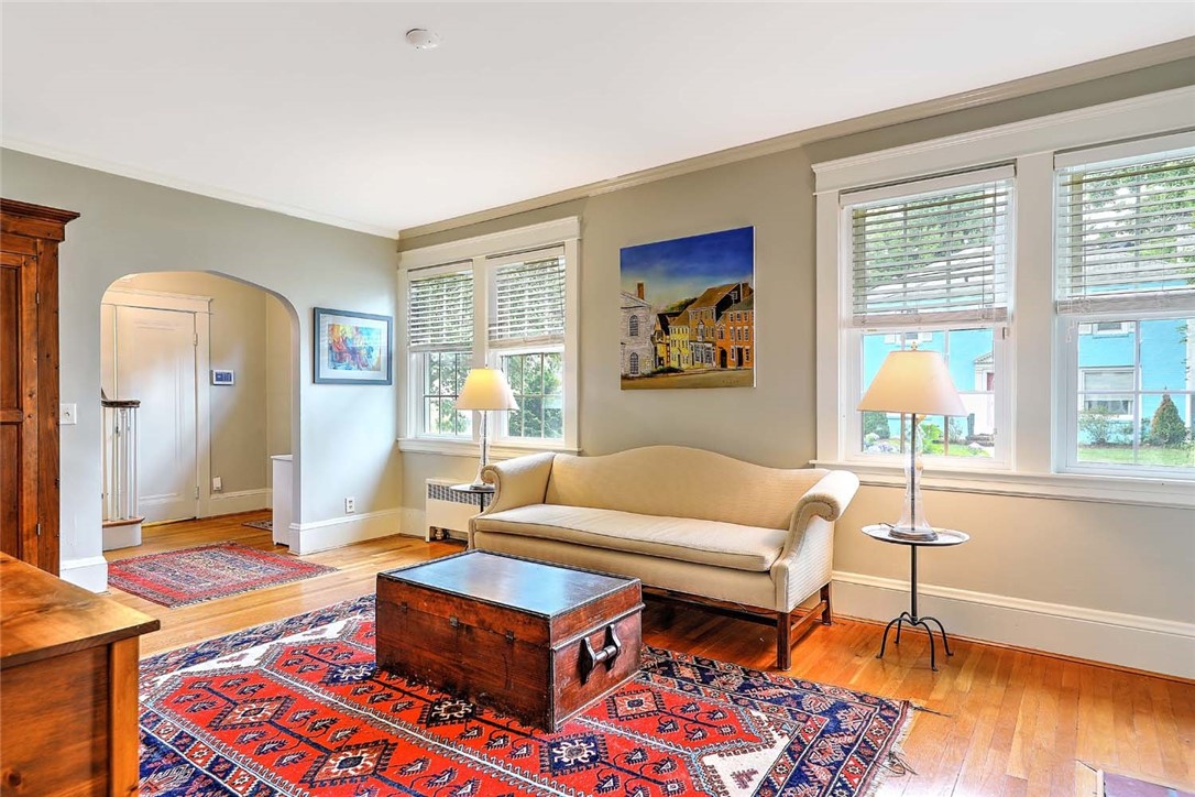 31 Clarendon Avenue