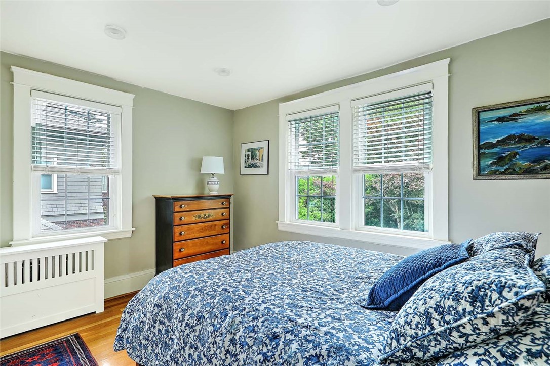 31 Clarendon Avenue