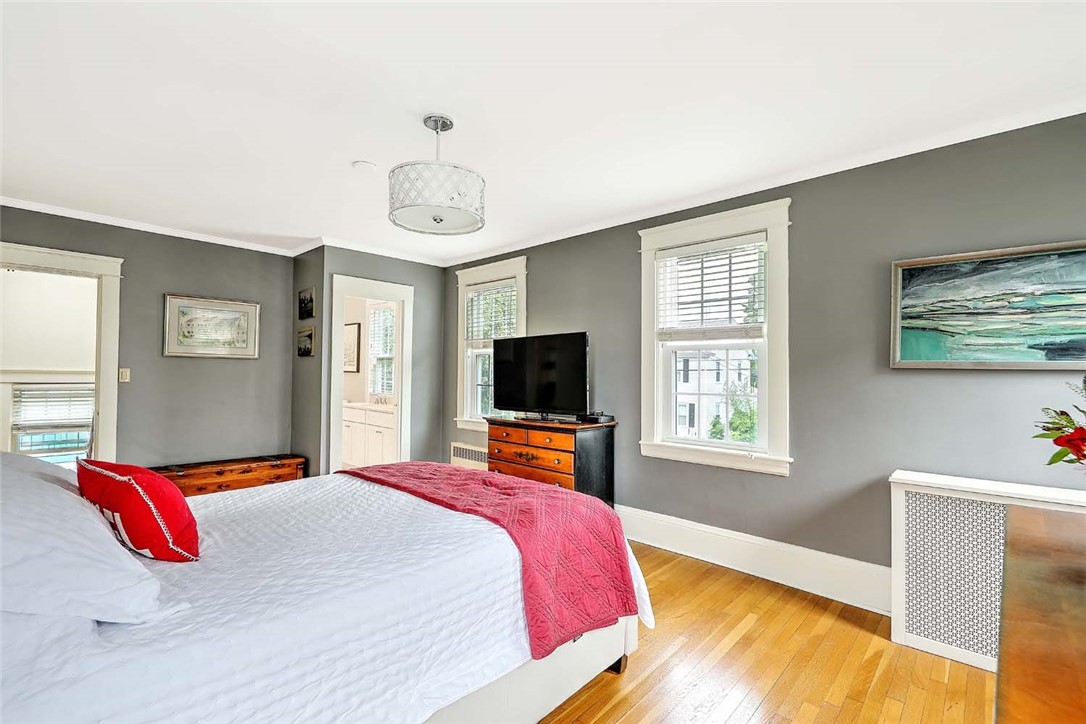 31 Clarendon Avenue
