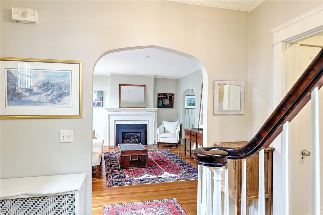 31 Clarendon Avenue