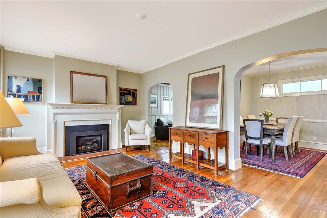 31 Clarendon Avenue