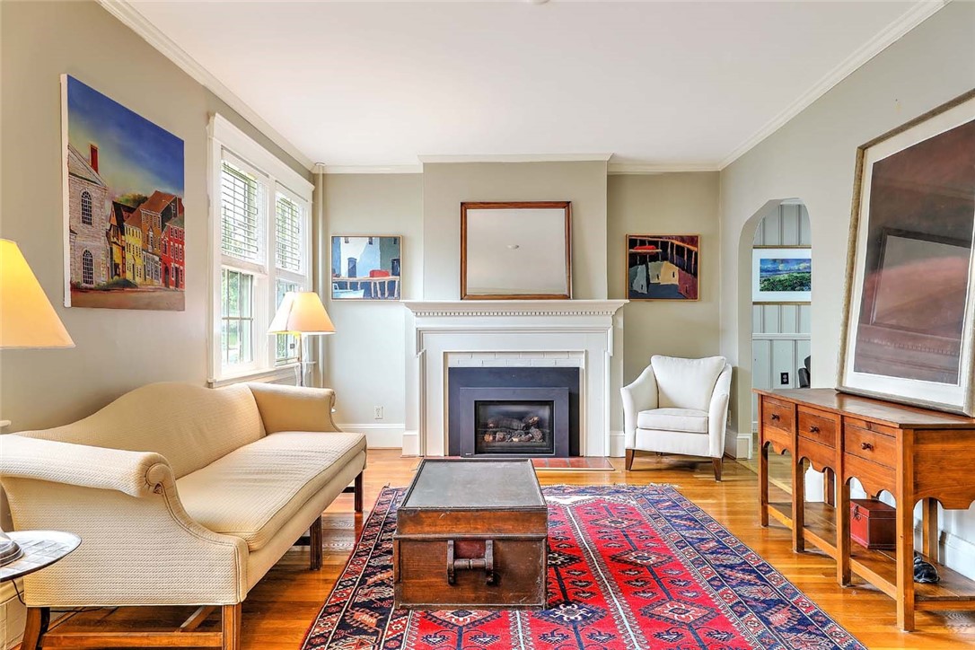 31 Clarendon Avenue