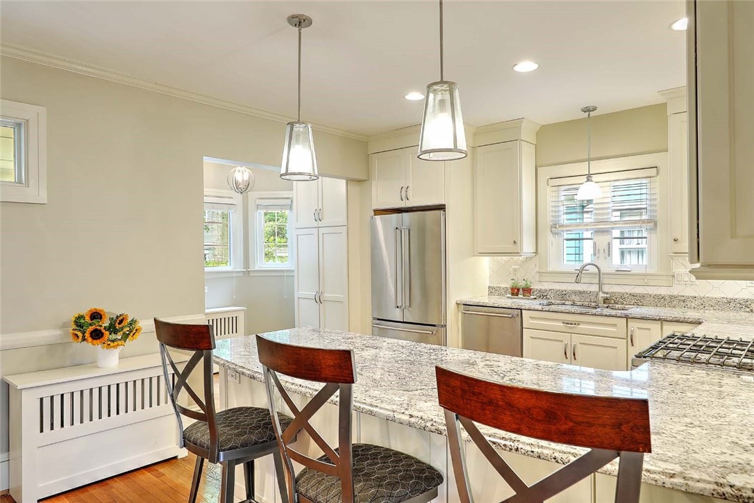 31 Clarendon Avenue