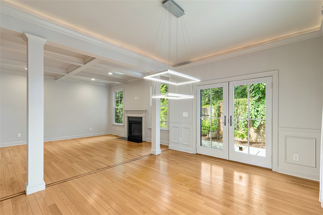 406 Blackstone Boulevard