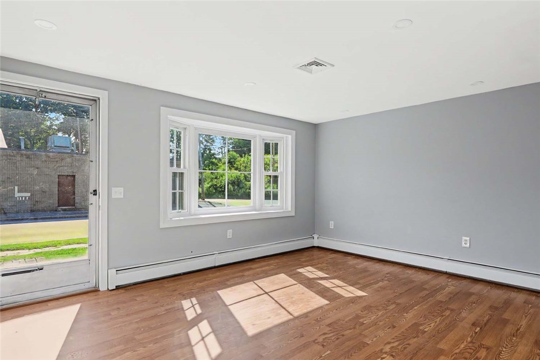 42 Roger Williams Avenue