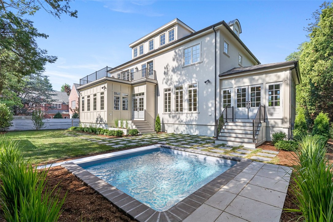 310 Blackstone Boulevard
