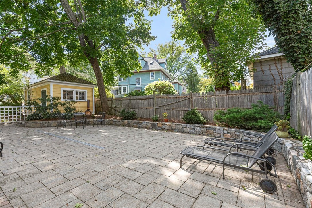 248 Morris Avenue