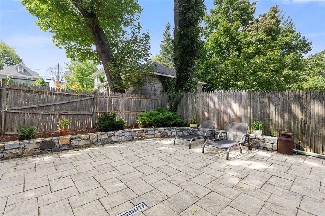 248 Morris Avenue