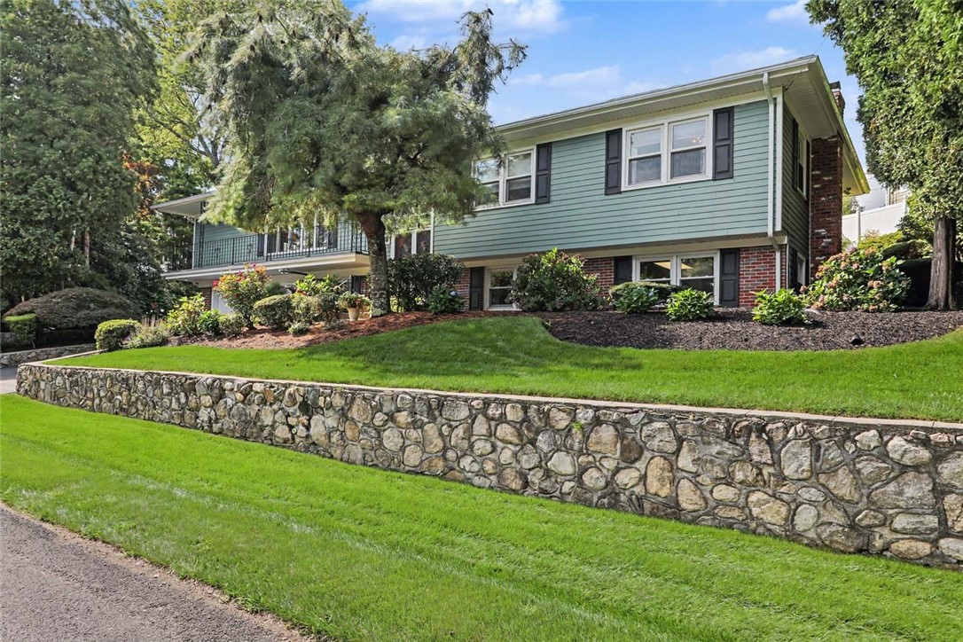14 Sweet Hill Drive