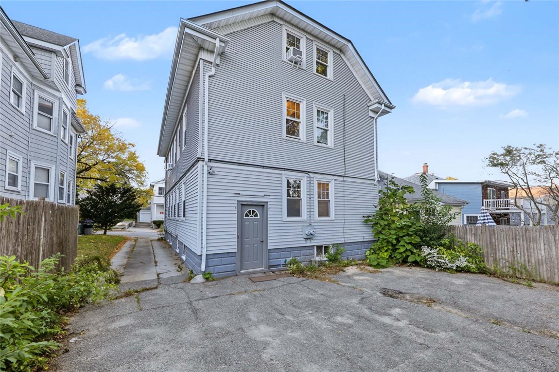 169 Tenth Street