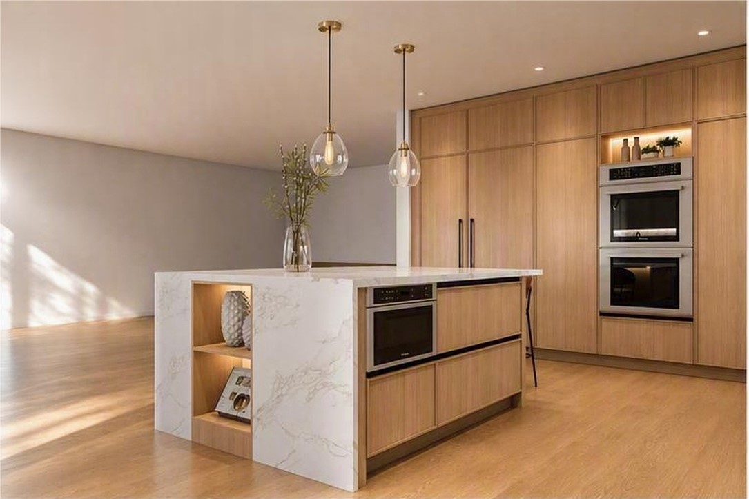 5 Richmond Square 301