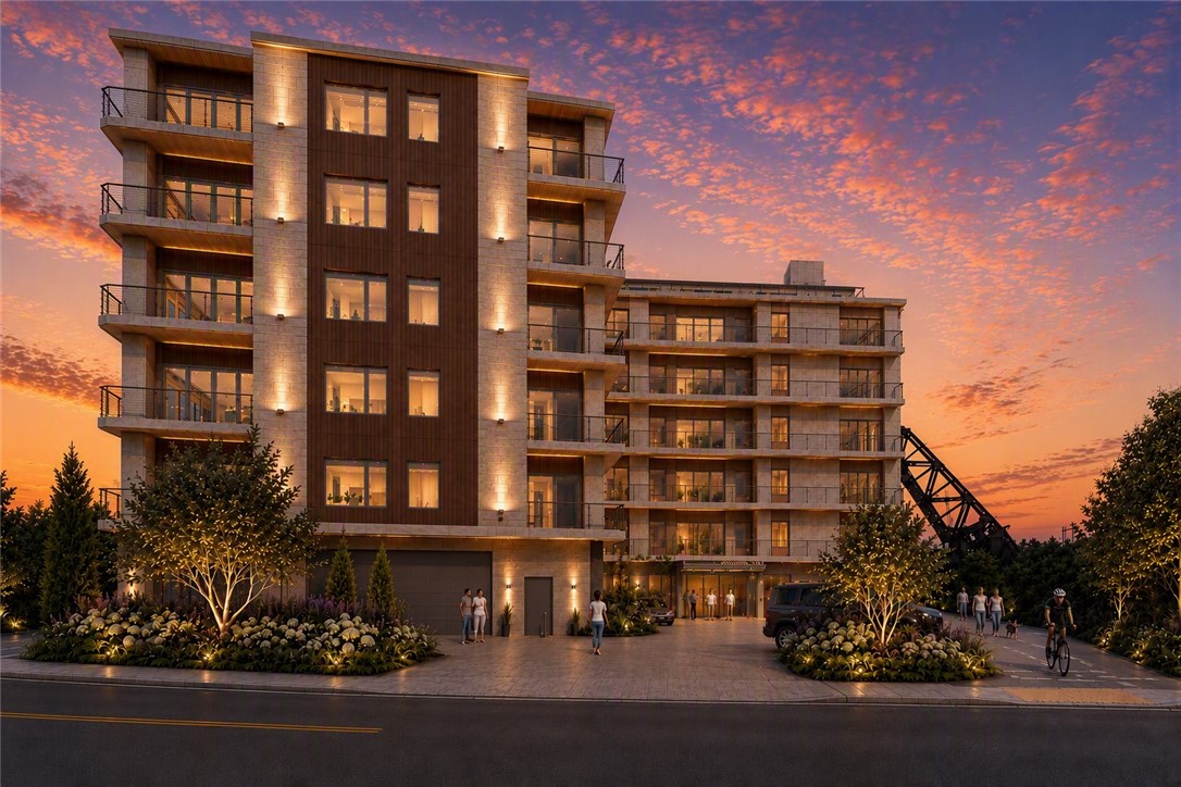 5 Richmond Square 301