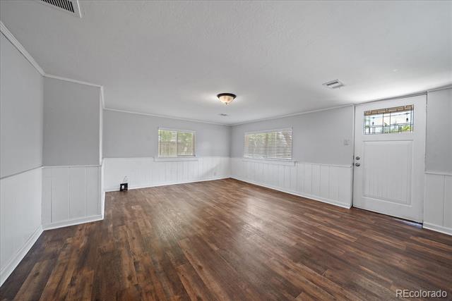 2001 W Wesley Avenue