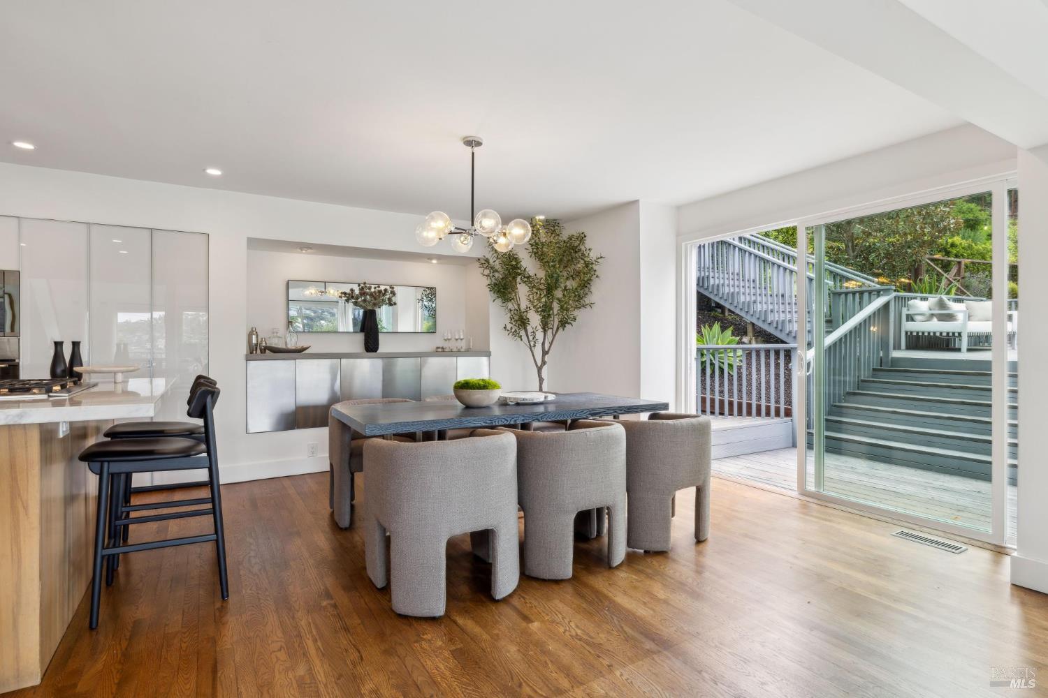 1837 Centro West Street