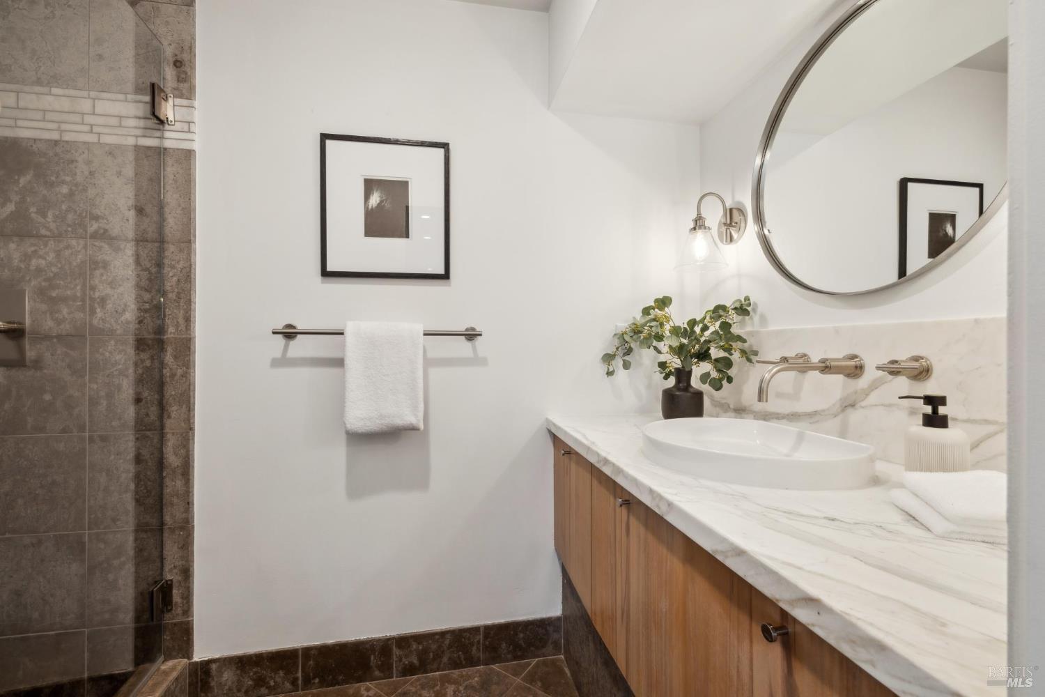 1837 Centro West Street