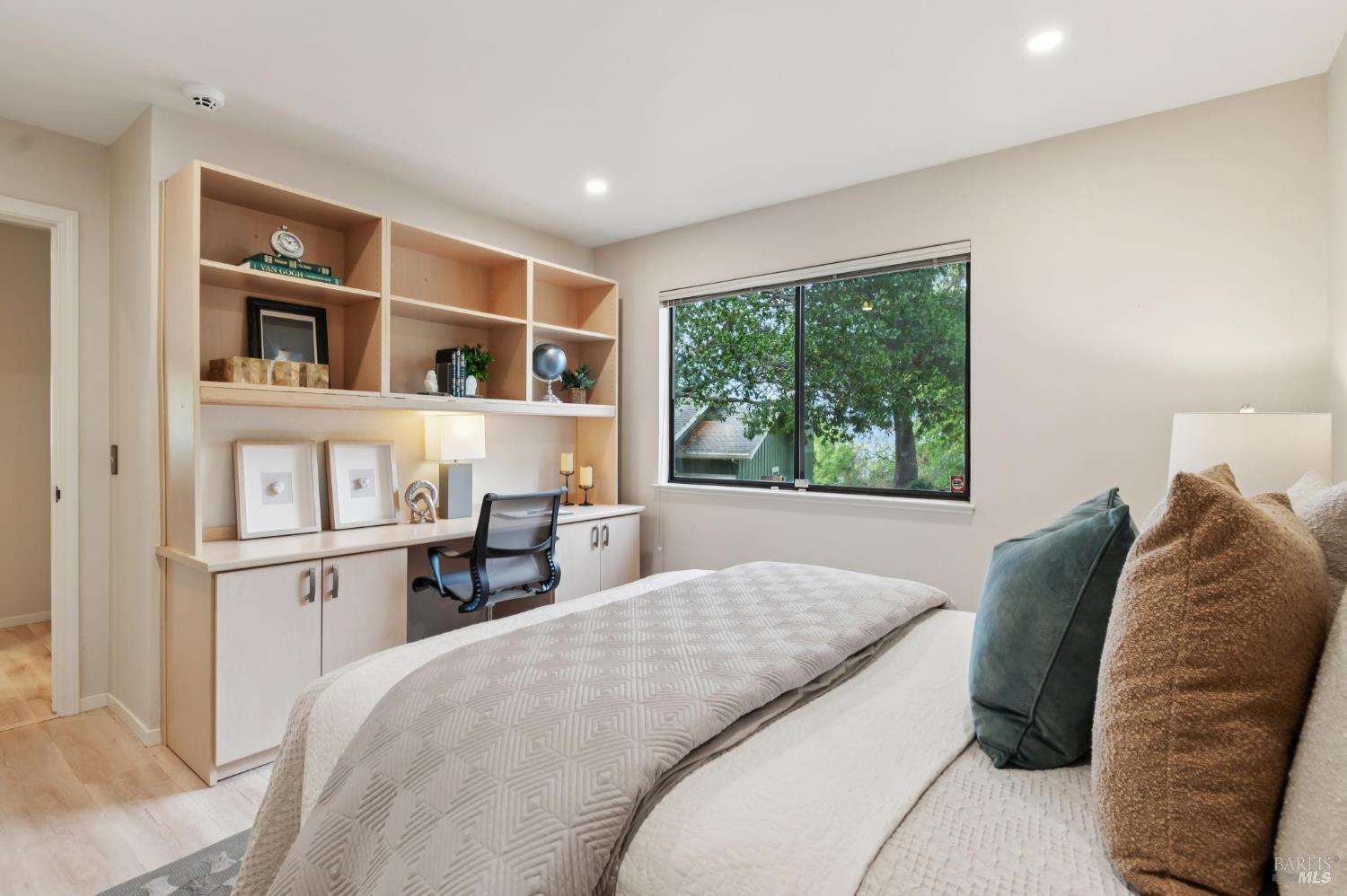 10 Tanoak Court