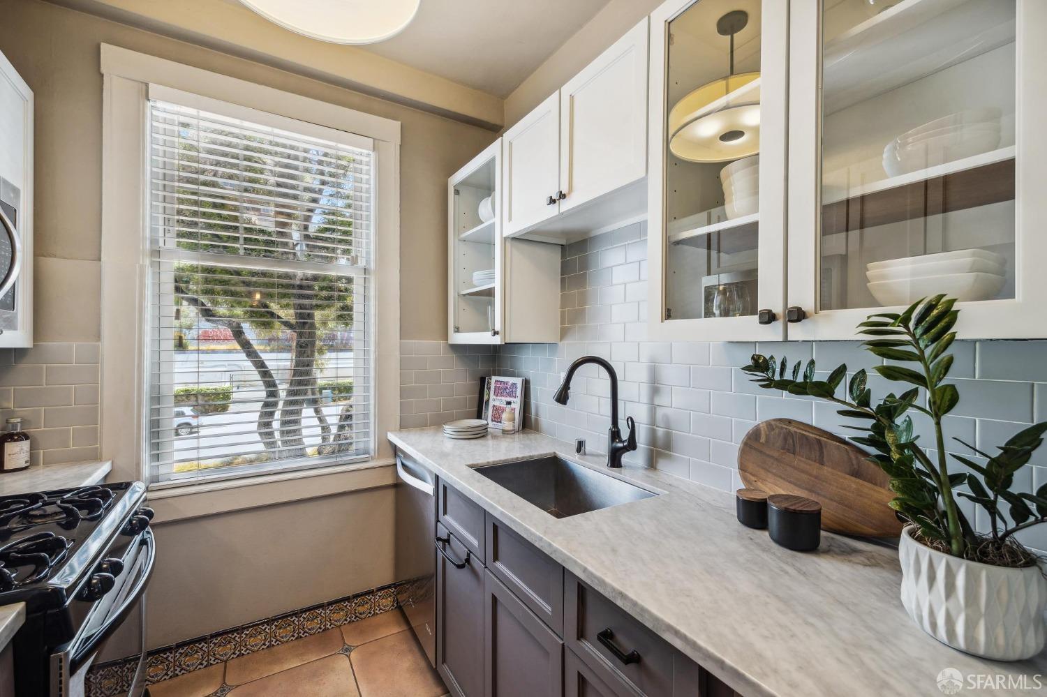 2701 Van Ness Avenue # 202