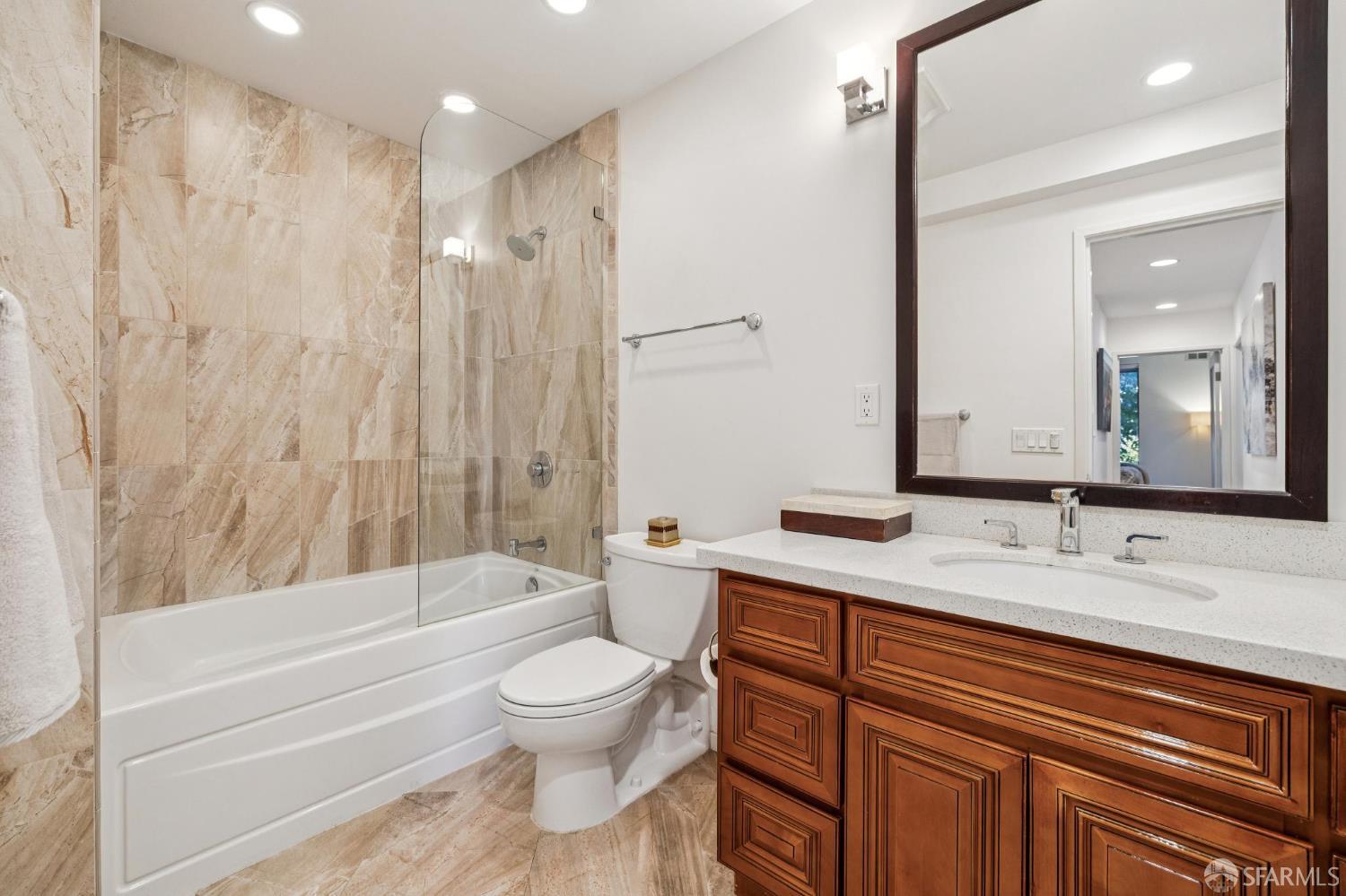 156 Lombard Street # 37