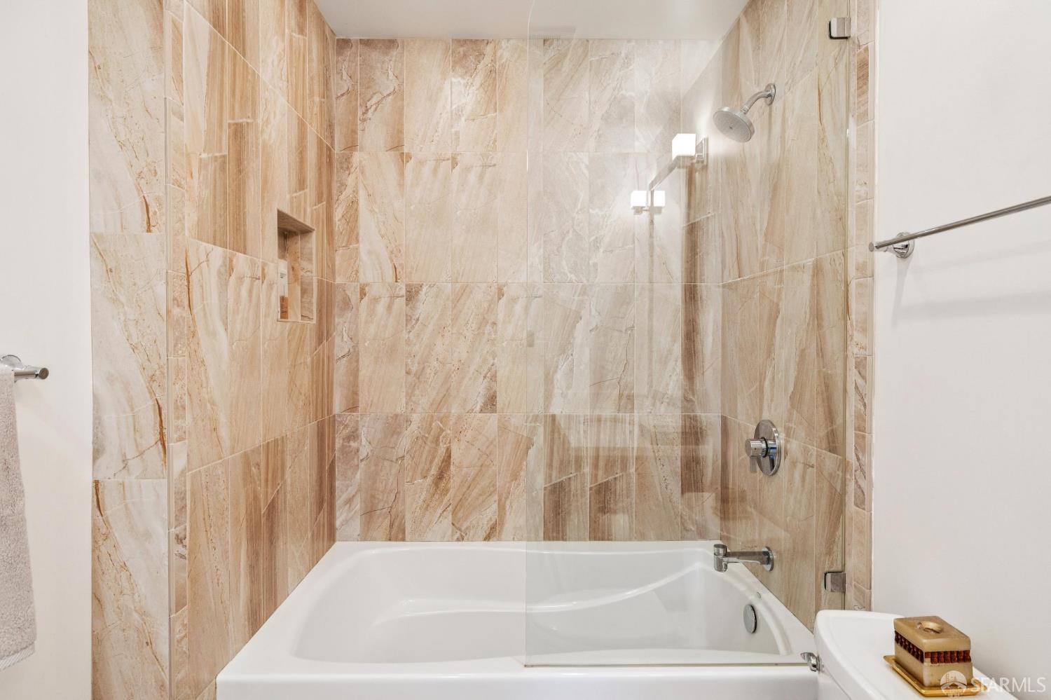 156 Lombard Street # 37