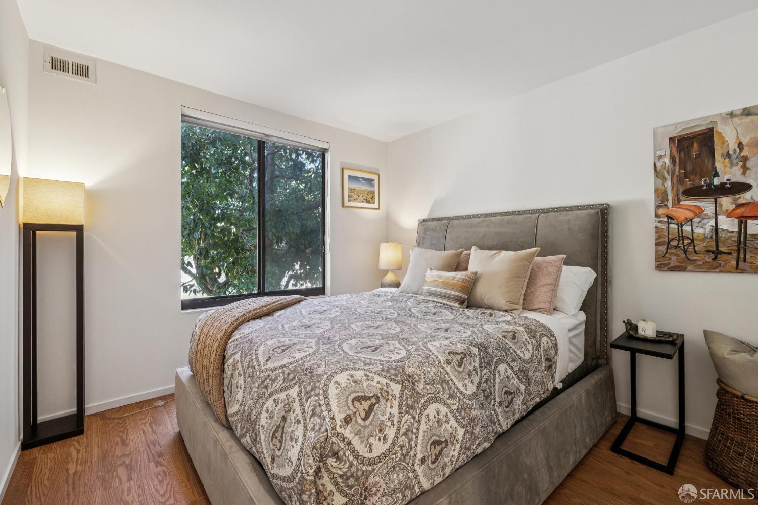 156 Lombard Street # 37