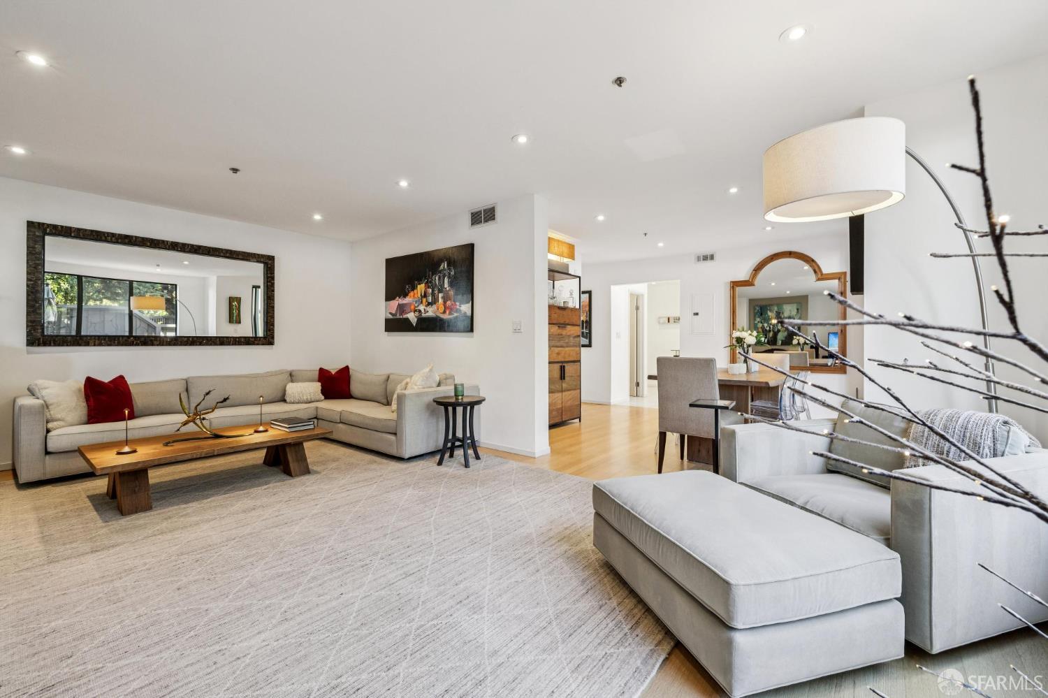 156 Lombard Street # 37