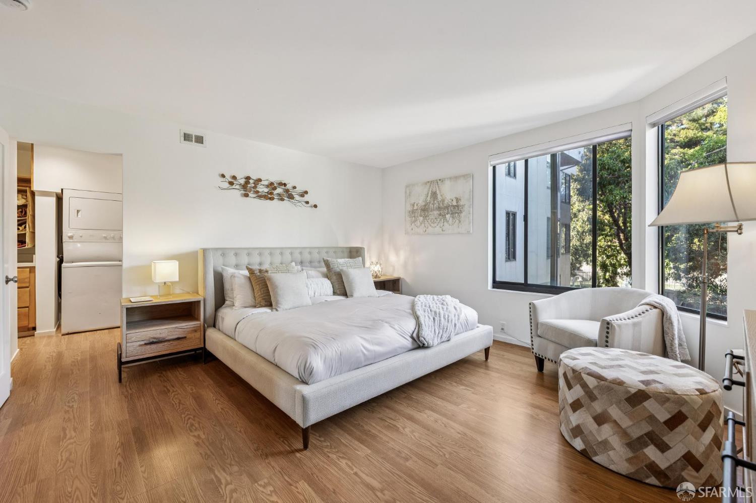 156 Lombard Street # 37