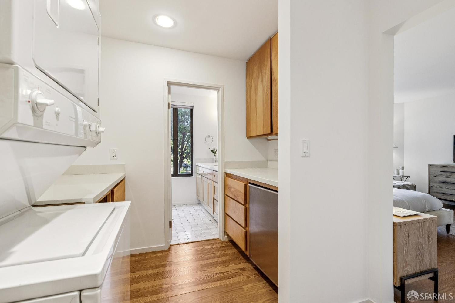 156 Lombard Street # 37