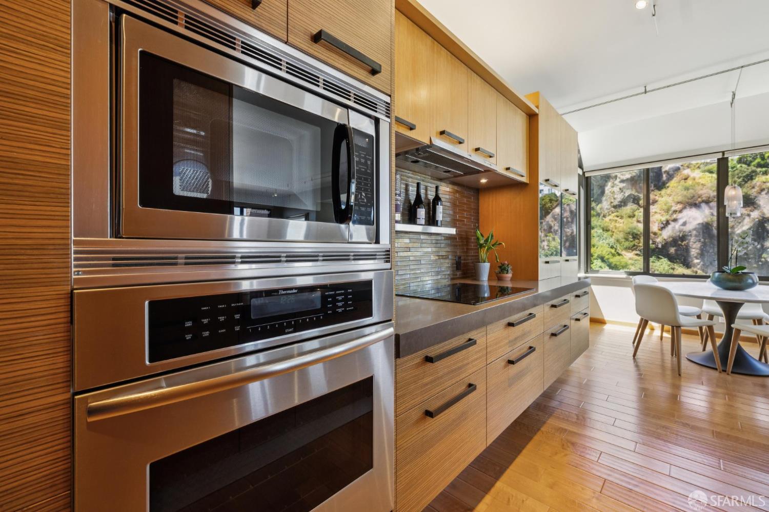 101 Lombard Street # 901W
