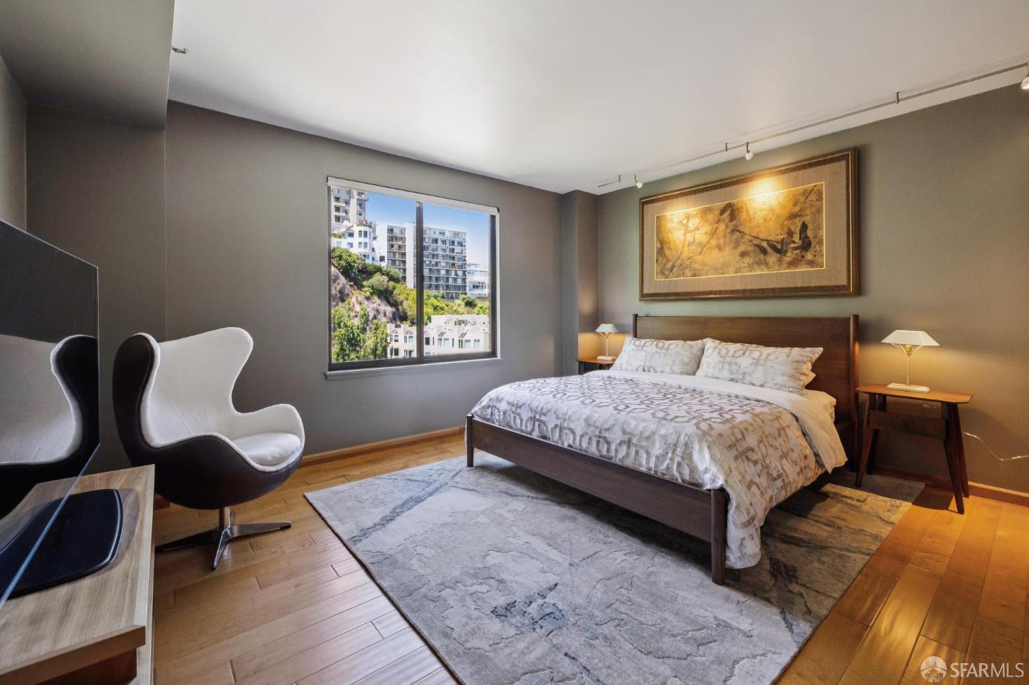 101 Lombard Street # 901W