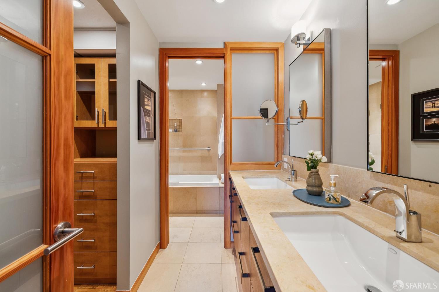 101 Lombard Street # 901W