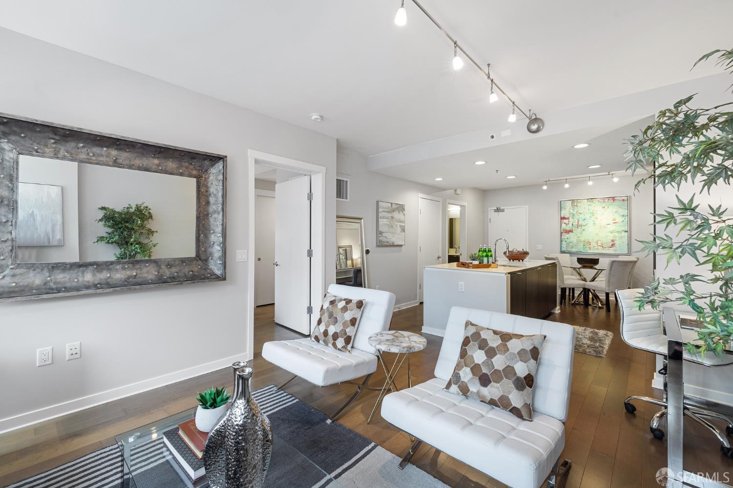 1788 Clay Street # 205