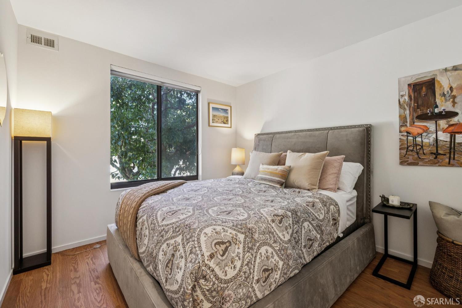 156 Lombard Street # 37