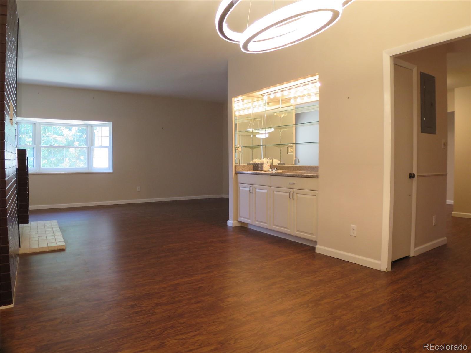 4250 S Olive Street Unit: 202