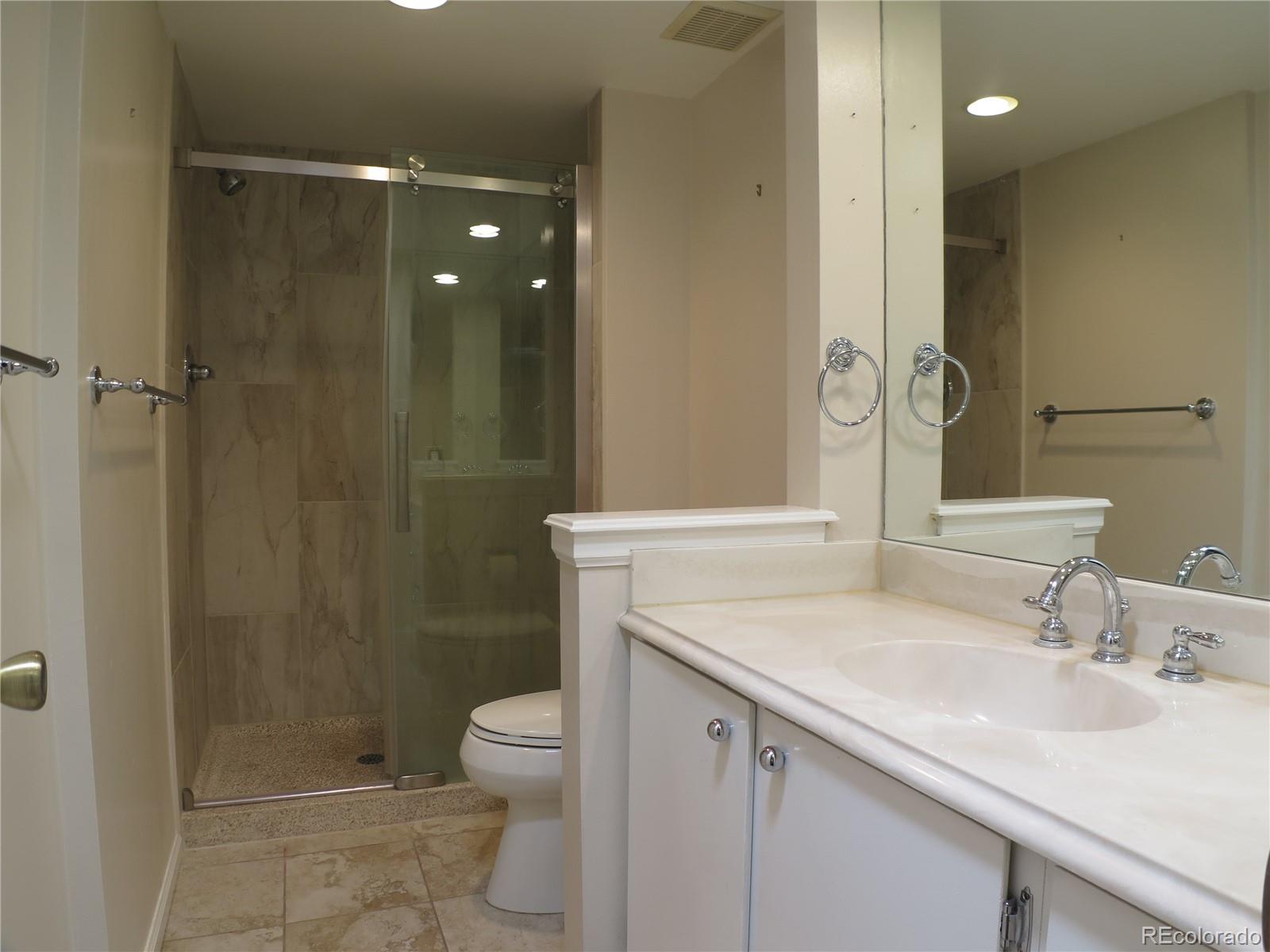 4250 S Olive Street Unit: 202