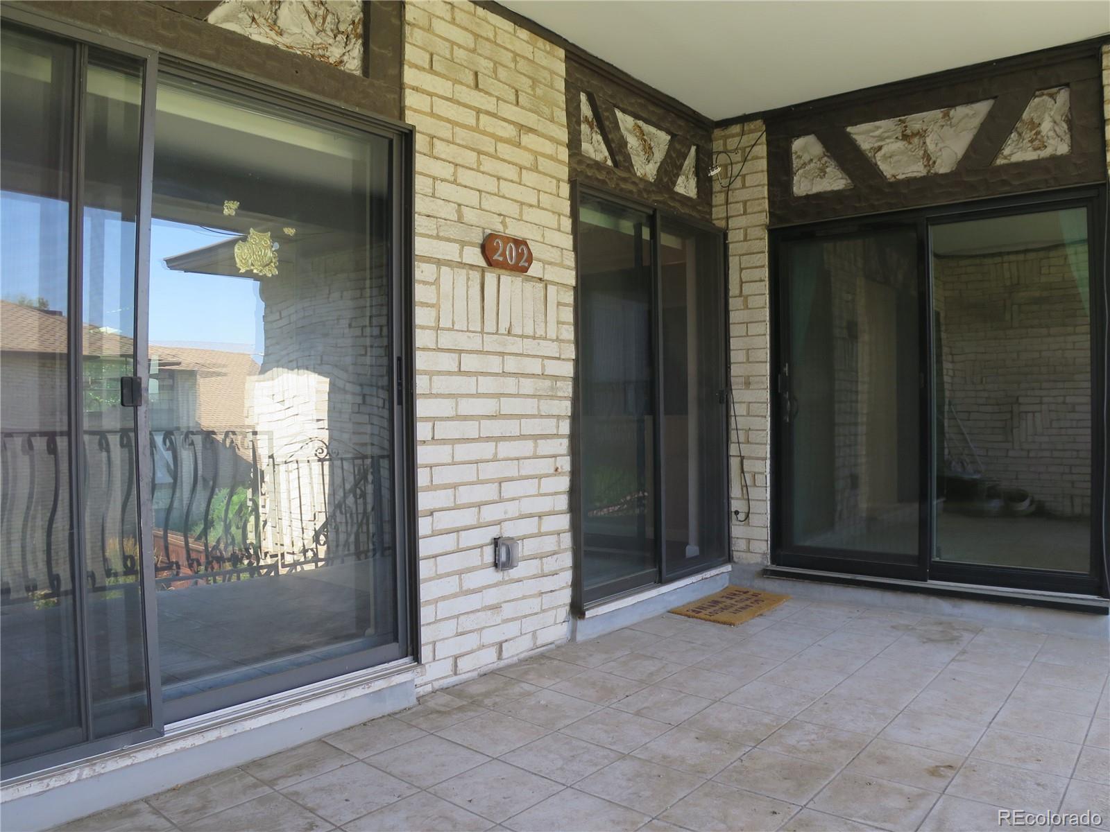 4250 S Olive Street Unit: 202