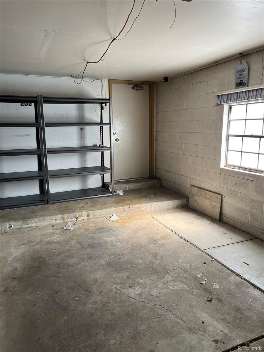 4250 S Olive Street Unit: 202