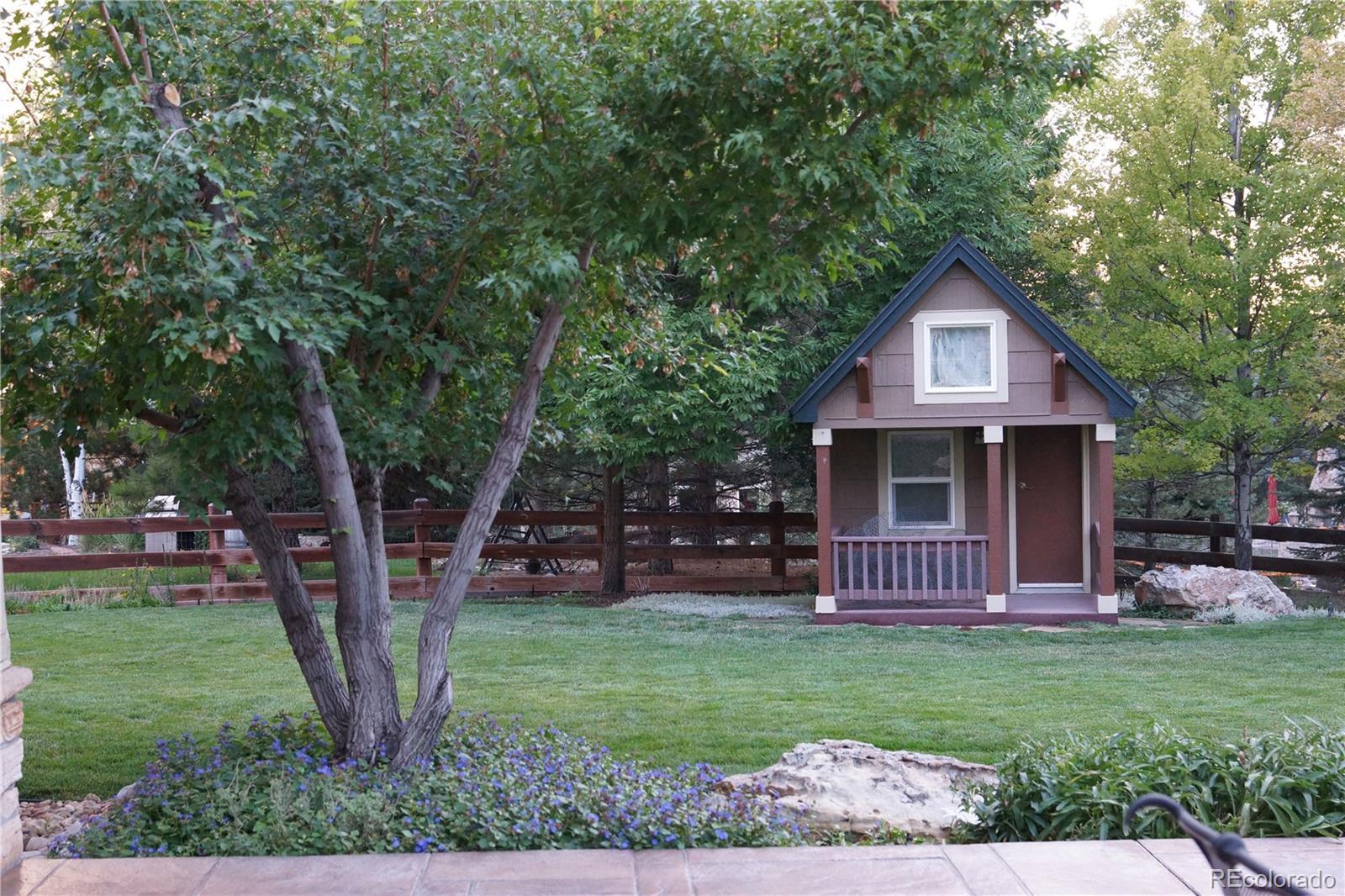 25165 E Plymouth Circle