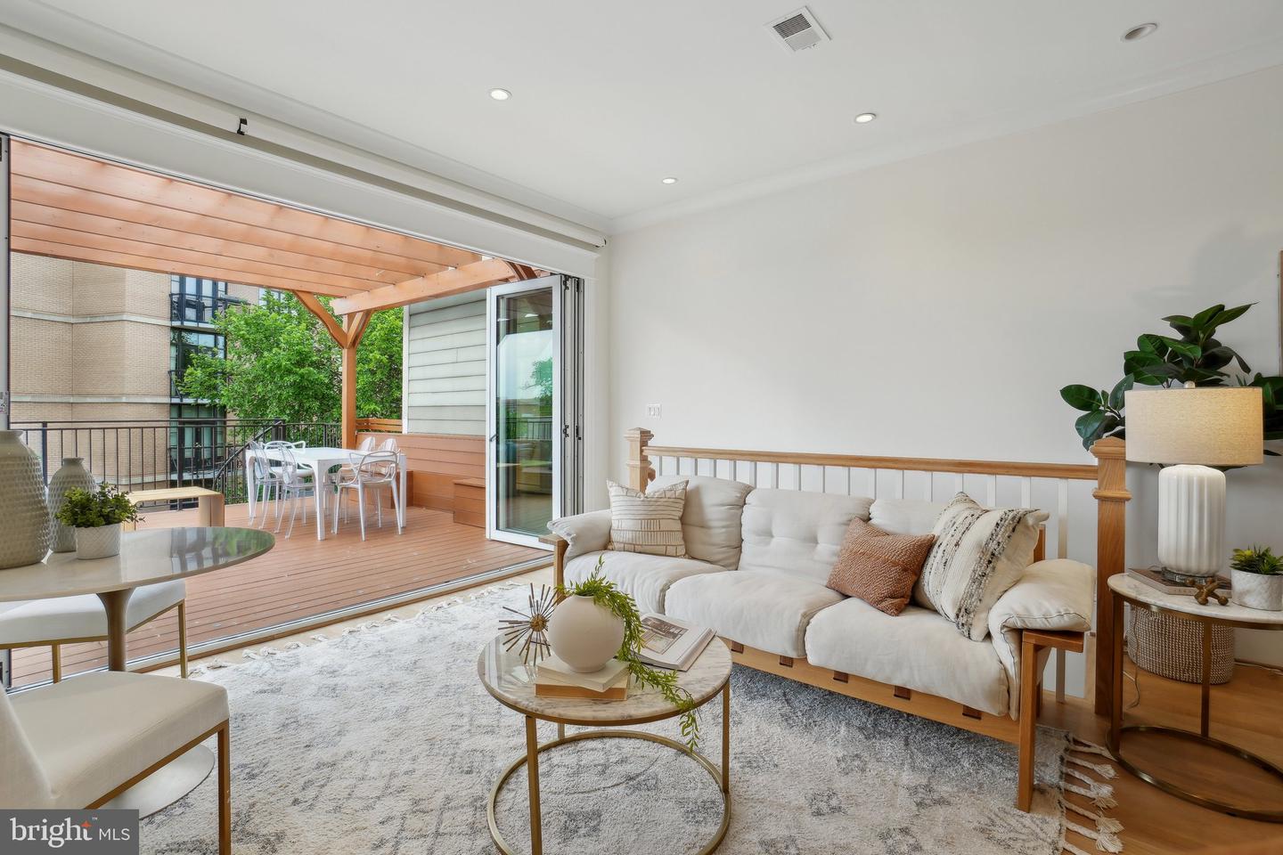 408 M St NW #4