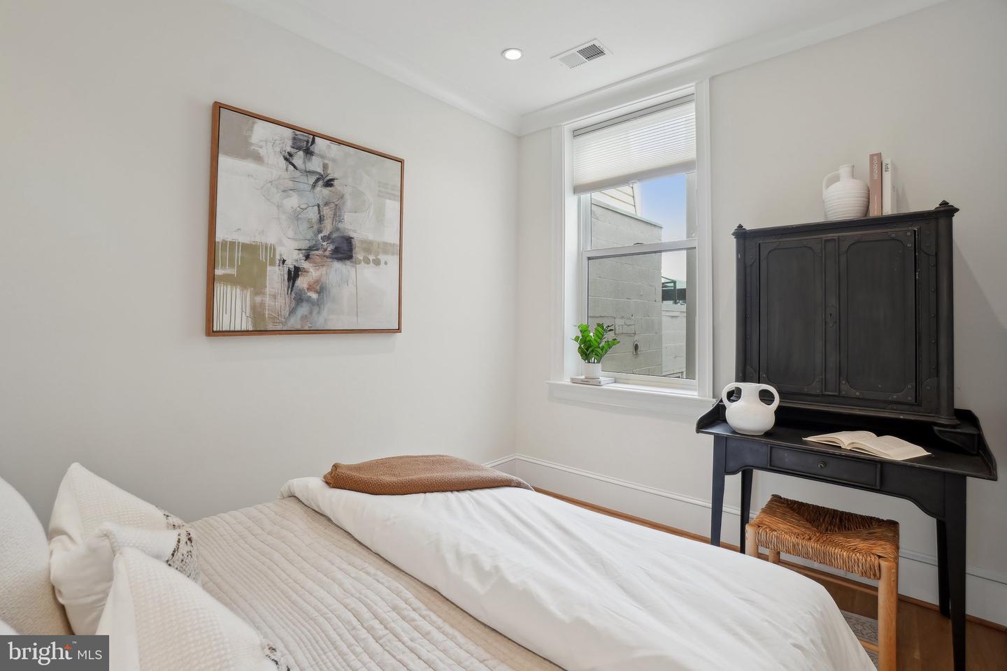 408 M St NW #4