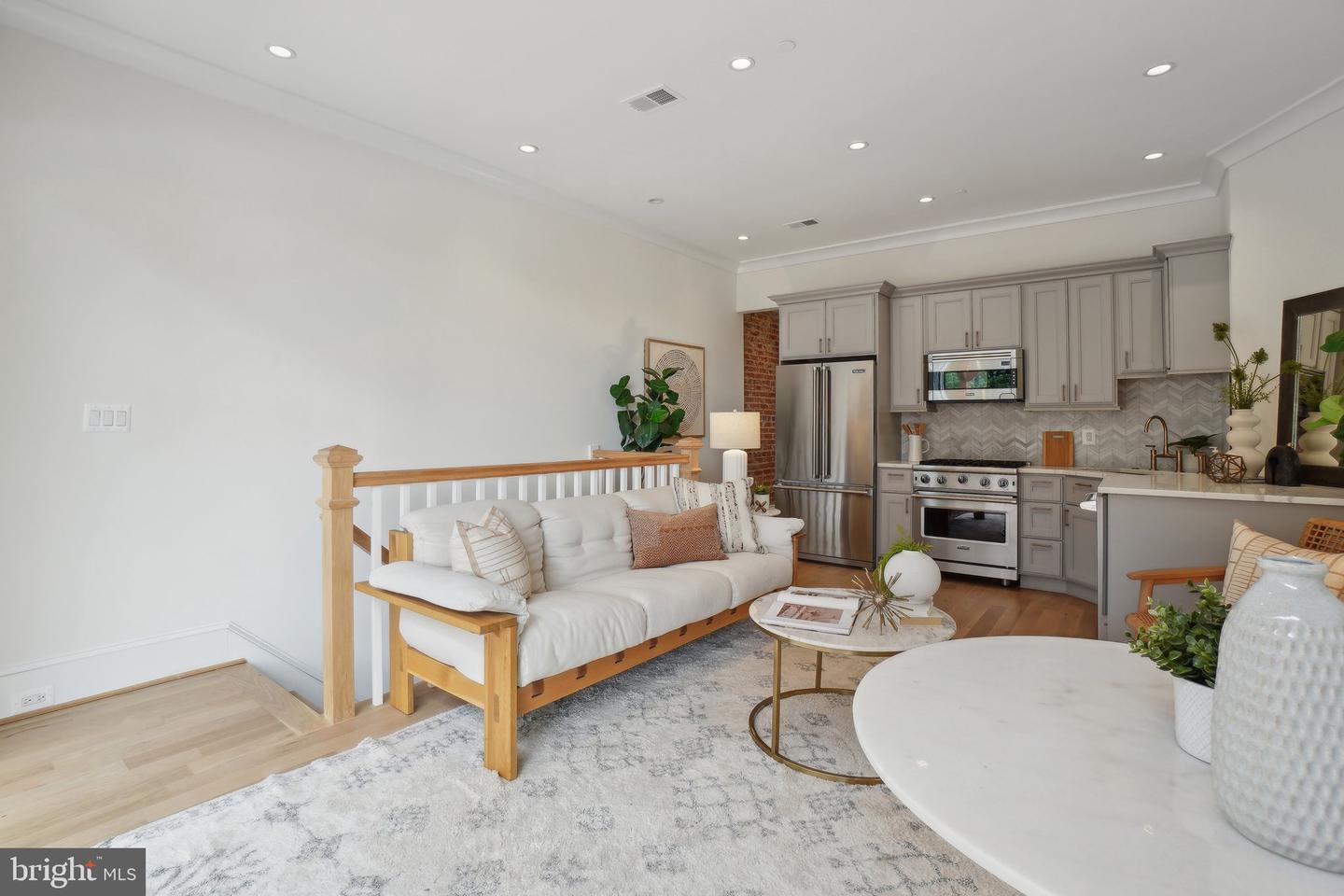 408 M St NW #4