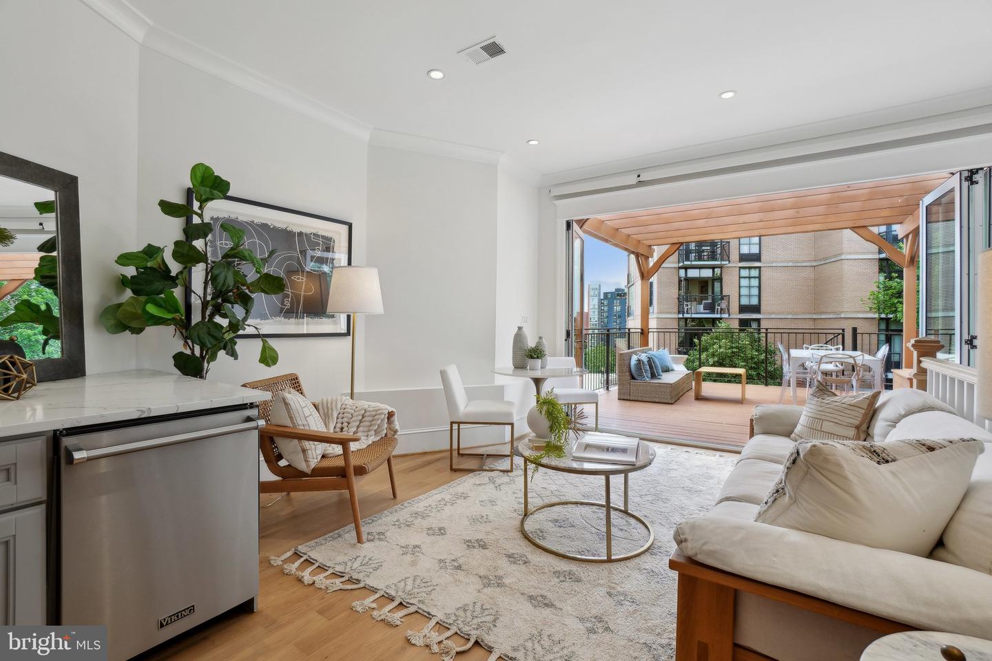408 M St NW #4