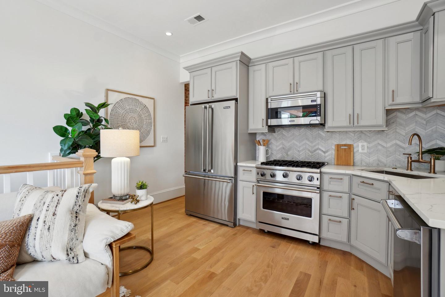 408 M St NW #4