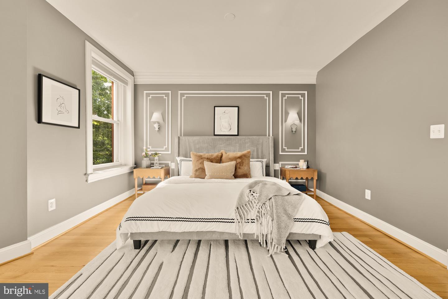 100 W St NW